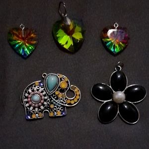 Verity pack of necklace pendents